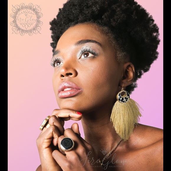 Tan Tassels With Snake Print Framed in Gold Tone - Picture 3 of 7